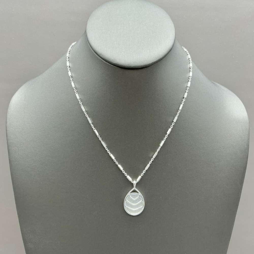Stella & Dot Necklace Womens Silver Tone Mother of Pearl Teardrop Pendant 18"